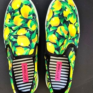Betsy Johnson Lemon Sneaker